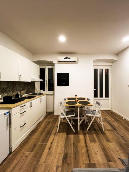 Studio Apartment Joanna Риека Экстерьер фото